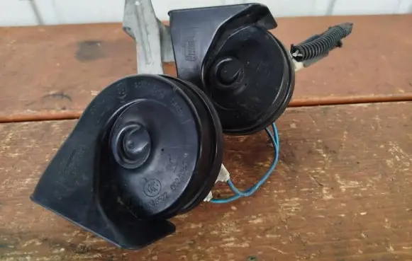 Peugeot 308 Horn signal 9676258880