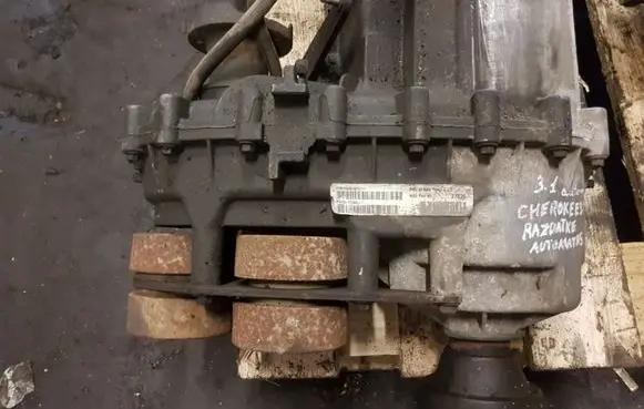 Jeep Grand Cherokee (WJ) Gearbox transfer box case P52098873AC AE660828