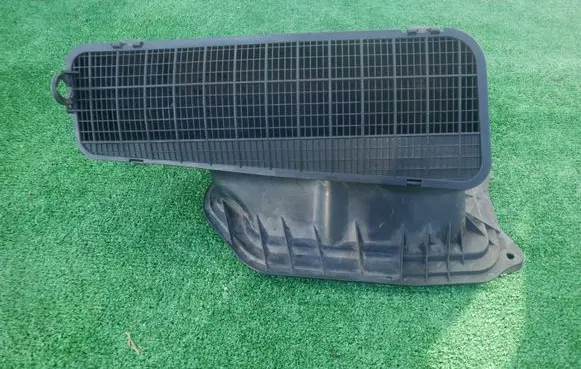 Audi A6 C7 Air intake duct part 4G1819904A