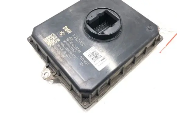 BMW X1 F48 F49 Voltage converter/converter module 7492089
