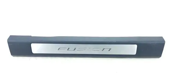 Ford Fusion II Front sill trim cover DS73F13200G