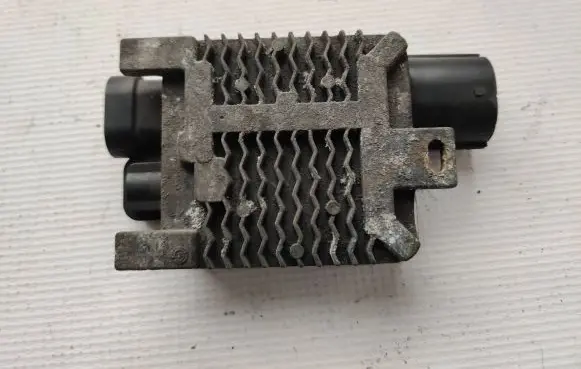 Volkswagen Transporter - Caravelle T4 Coolant fan relay 940002904 270606