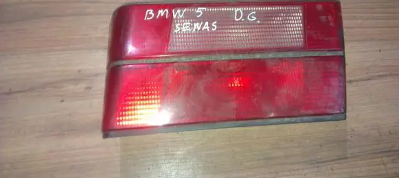 BMW 5 E34 Tailgate rear/tail lights 83515620r 3374463202
