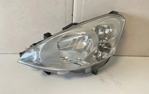 Peugeot Partner Headlight/headlamp 9682829380 89317991 96282293800