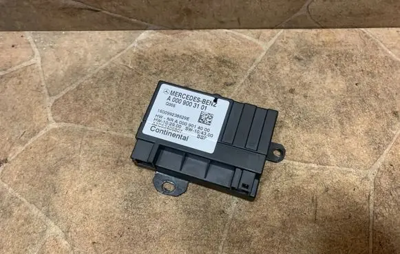 Mercedes-Benz GLE (W166 - C292) Fuel injection pump control unit/module A0009003101