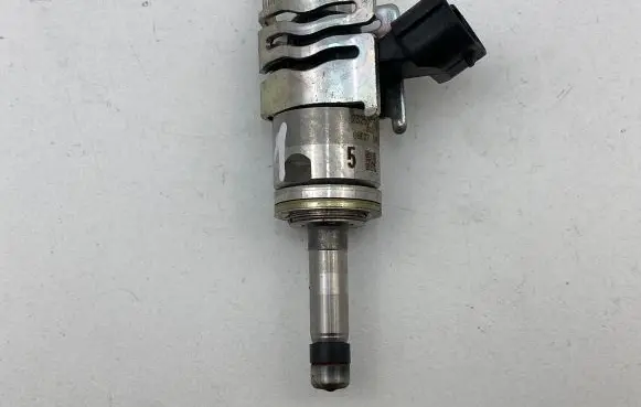 Toyota RAV 4 (XA50) Fuel injectors set 2325025010 08E2704776 3022