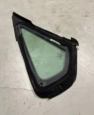 Volkswagen PASSAT B7 Front triangle window/glass 43R001229 E000218 DOT15M99AS2