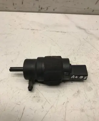 Audi A4 S4 B8 8K Windscreen/windshield washer pump 8K5955647