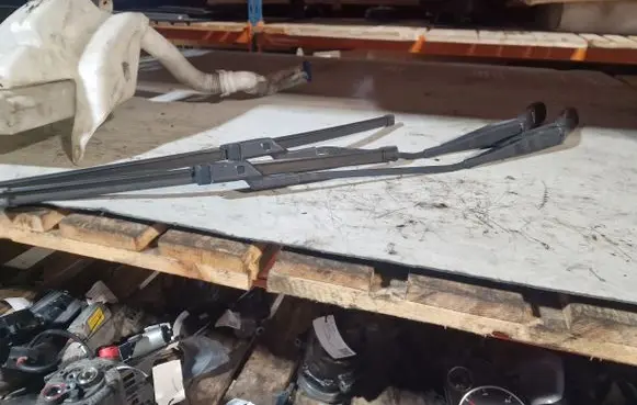 Ford Mondeo MK IV Front wiper blade arm 7S7117526AC 7S7117526CC