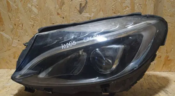Mercedes-Benz C W205 Headlight/headlamp