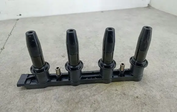 Opel Insignia A High voltage ignition coil GN10234DELPHI