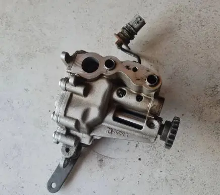 Renault Captur Oil pump 150002257R 645630213