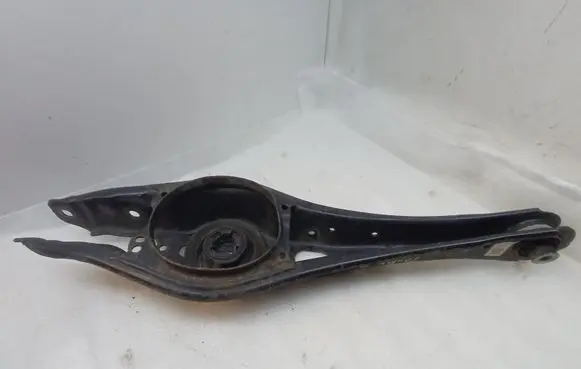 Volkswagen Touran III Rear upper control arm/wishbone 5QA505311B