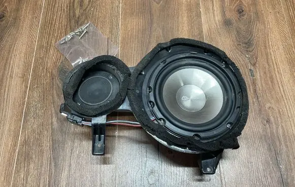Mercedes-Benz SL R129 Front door speaker 1298202002 A1298202002