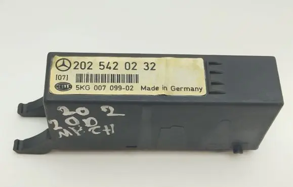 Mercedes-Benz C W202 Other control units/modules 2025420232 5KG007099-02