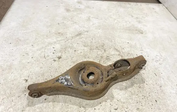 Mitsubishi Outlander Rear upper control arm/wishbone