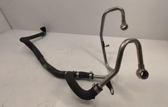 Coolant pipe/hose