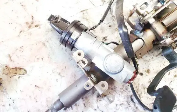 Subaru Legacy Ignition lock 88215ae000 x1t25172