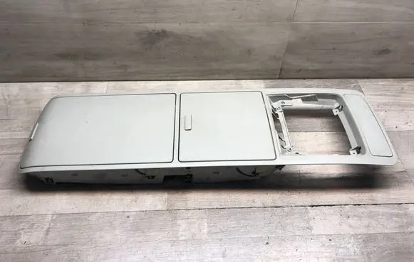Volkswagen Touran II Headlining roof glove box 1T0868403