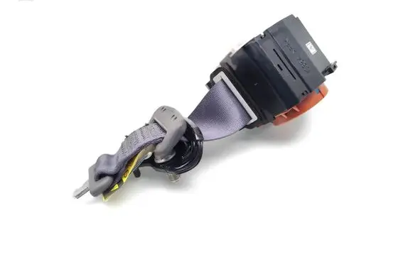 Toyota Land Cruiser (J120) Rear seatbelt