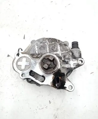 Volkswagen Golf Plus Vacuum pump 03L145100