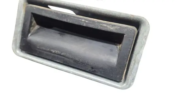 Volkswagen Golf V Tailgate/trunk/boot exterior handle 5N0827566