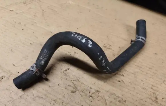 Jeep Cherokee XJ Engine coolant pipe/hose 52079580