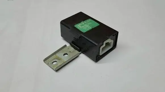 Subaru Legacy Door central lock control unit/module 