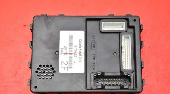Suzuki Grand Vitara II Comfort/convenience module 36770-65J50