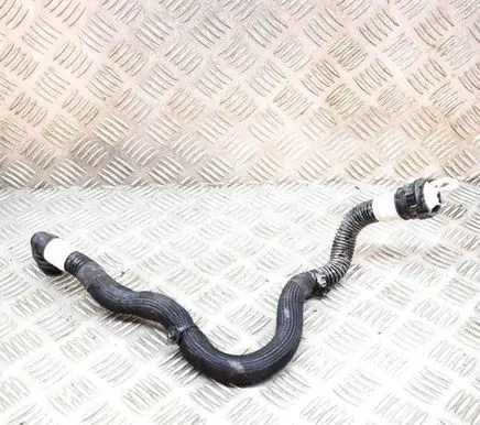 Tesla Model 3 Engine coolant pipe/hose 107758900E
