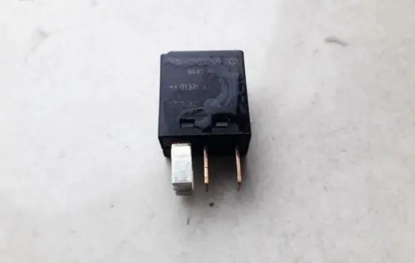 Volvo S60 Other relay V23074 9441161