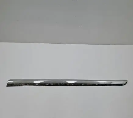 Nissan Leaf II (ZE1) Front door trim (molding) KE7605S05C