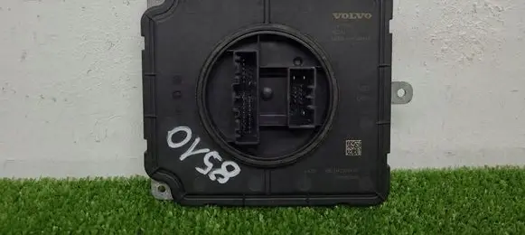 Volvo XC40 Xenon control unit/module 31427787