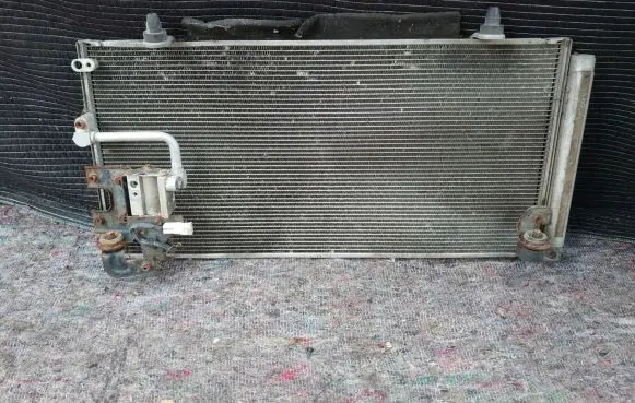 Subaru Outback A/C cooling radiator (condenser)
