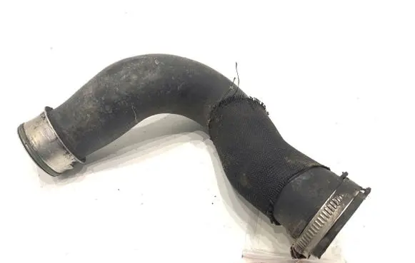 Audi Q7 4L Intercooler hose/pipe 7L6145738A