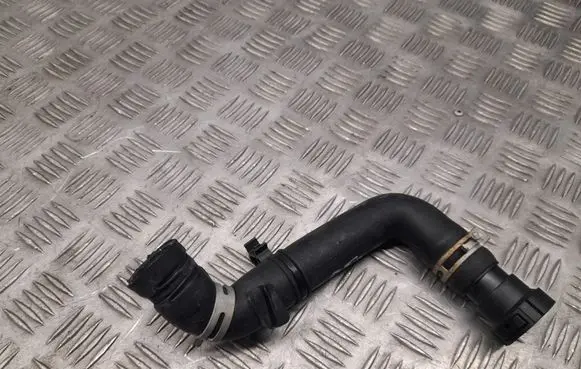 Alfa Romeo Stelvio Engine coolant pipe/hose