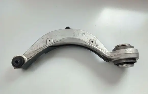 Jaguar XE Front lower control arm/wishbone GX733C256