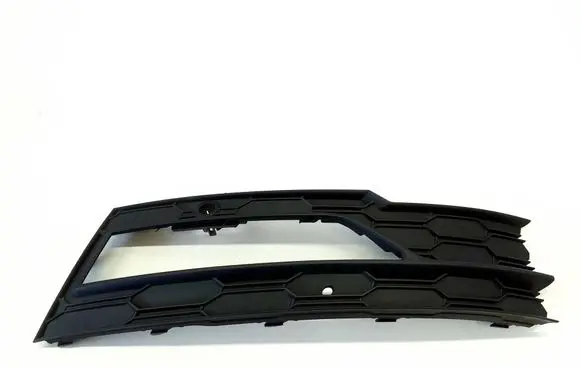 Skoda Octavia Mk4 Front grill 5E3807682A