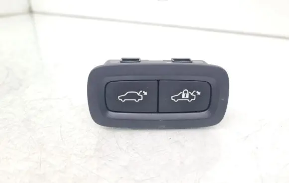 Polestar 2 Tailgate/boot open switch button 31674801