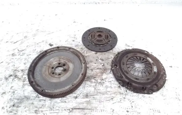 Skoda Fabia Mk2 (5J) Clutch set kit 037105273C 03L141032A