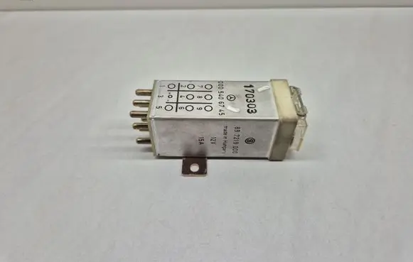 Mercedes-Benz E W124 Other relay 0005406745