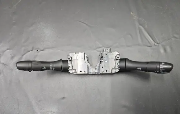 Wiper turn signal indicator stalk/switch
