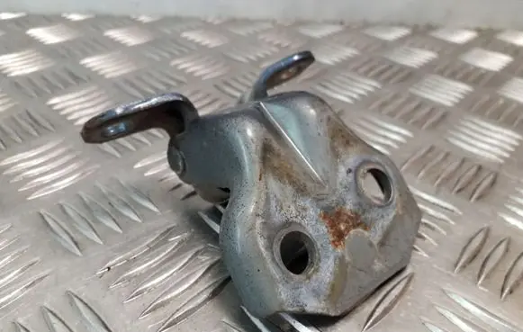 Subaru Legacy Front door upper hinge