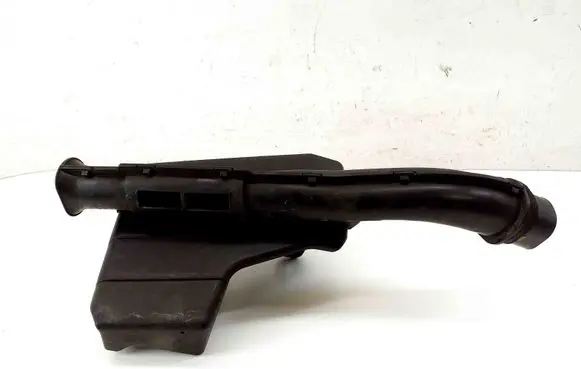 Intake resonator