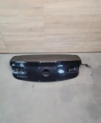 Mercedes-Benz E W238 Tailgate/trunk/boot lid