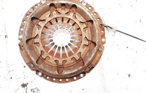 Toyota Yaris Pressure plate 