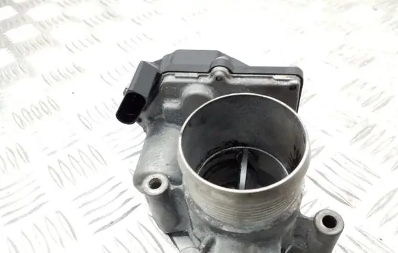 Audi A4 S4 B8 8K Throttle valve 03L128063E