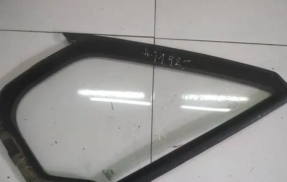 Ford Transit Front door vent window glass four-door AS2