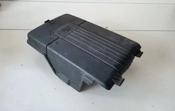 Seat Alhambra (Mk2) Battery box tray cover/lid 3C0915443A
