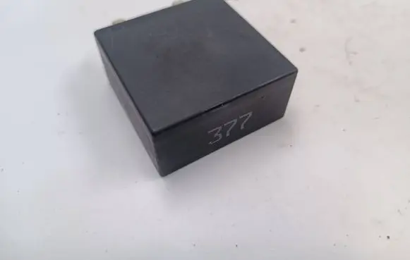 Audi A6 S6 C5 4B Window wiper relay 4B0955531A 72WA401 8010798